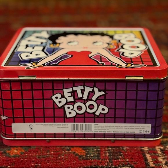 Vintage Betty Boop music box lot (2) with bonus lunchbox!!!! - Picture 12 of 16